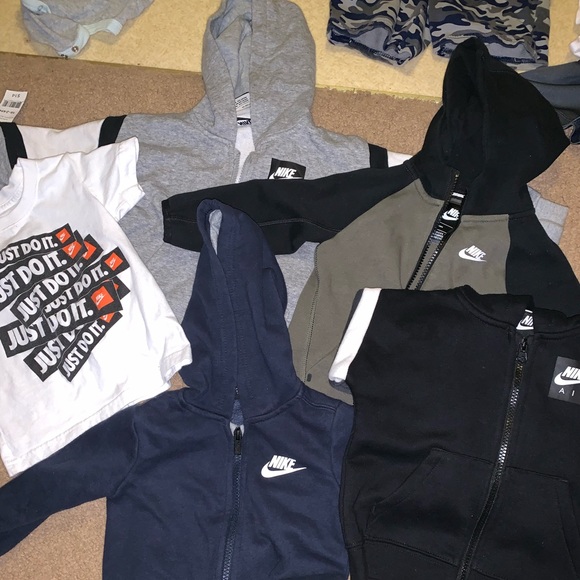 Boy clothes 18-24 months - Picture 2 of 8